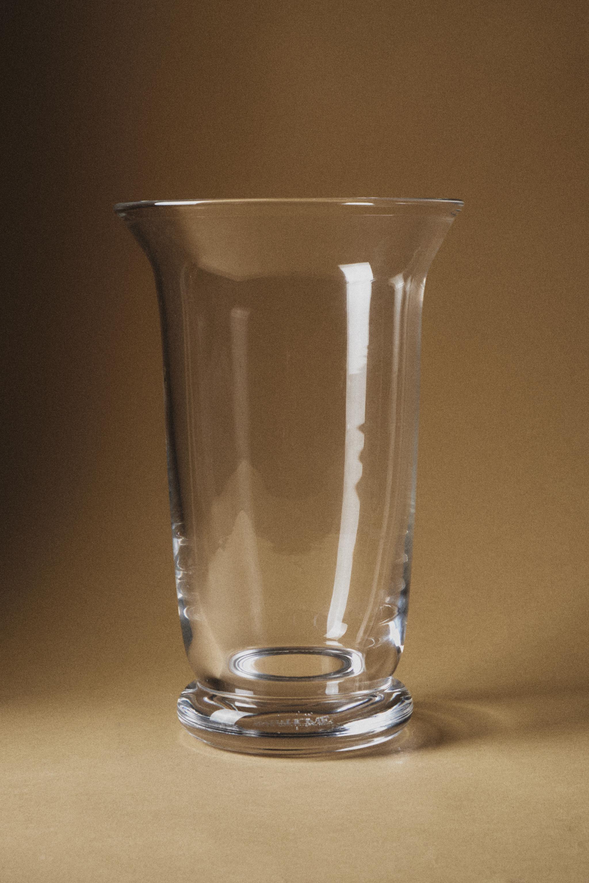 FLARED GLASS VASE